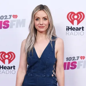 Carly Waddell Says She Didnt Get to Keep Her Wedding Dress