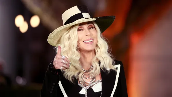 Cher Closes Out the Thanksgiving Day Parade With a Festive Performance
