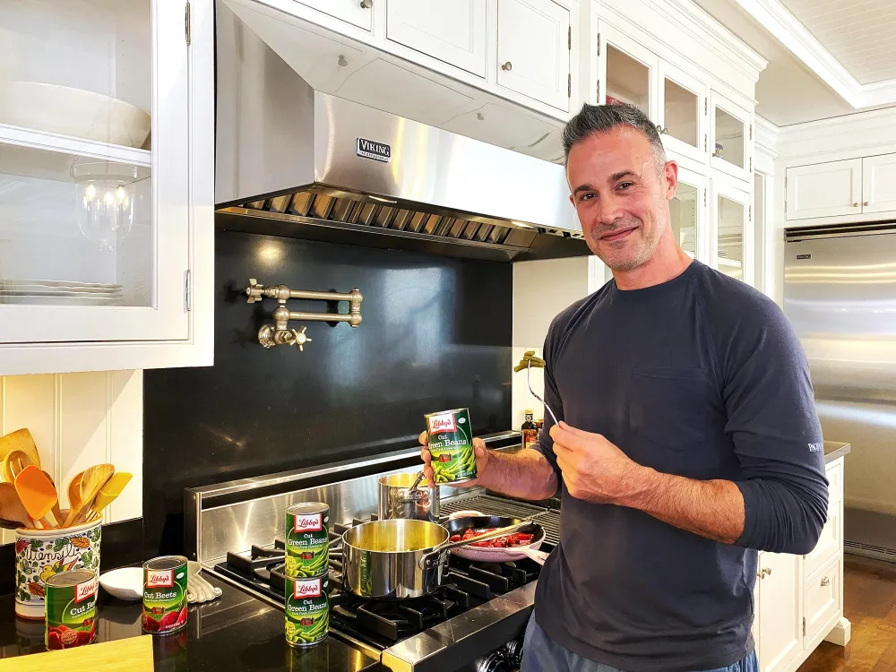 Freddie Prinze Jr. Reveals He Got His Kids to Eat Balanced Meals by Being a Jerk 512