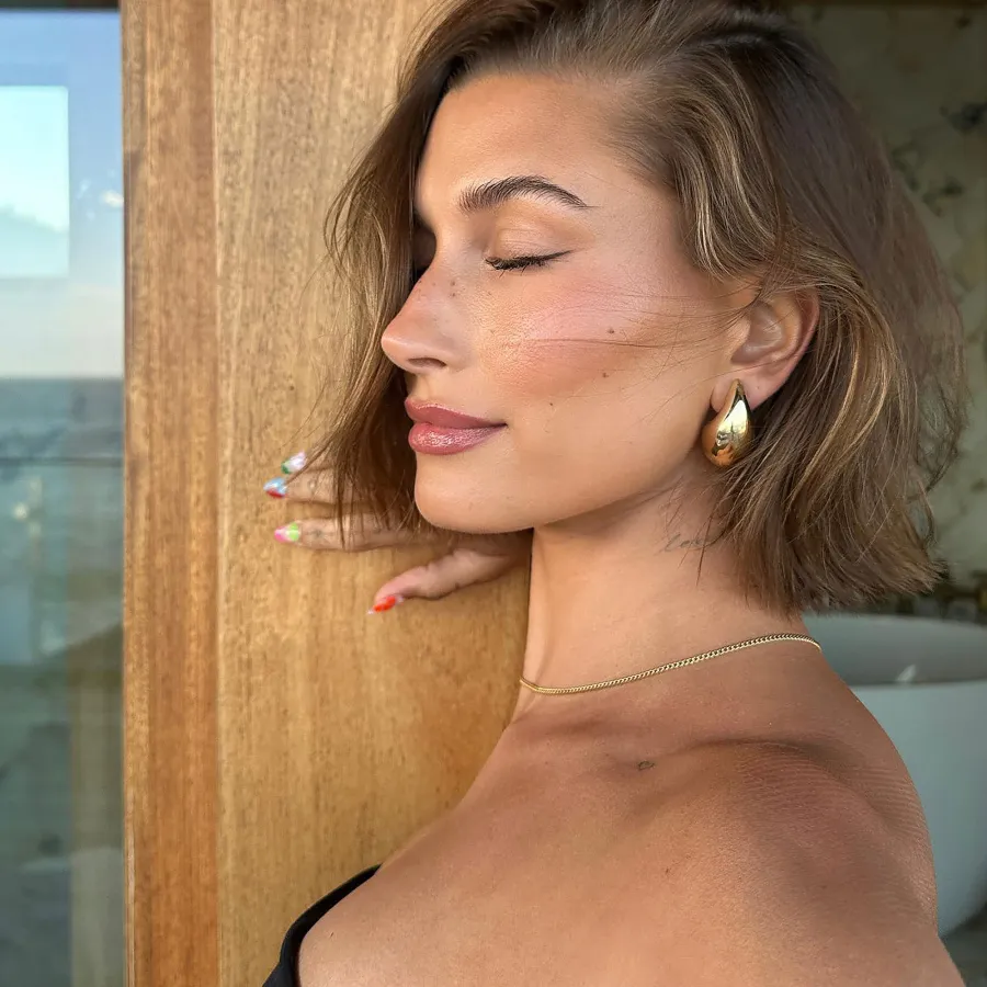 Hailey Biebers Best Beauty Moments