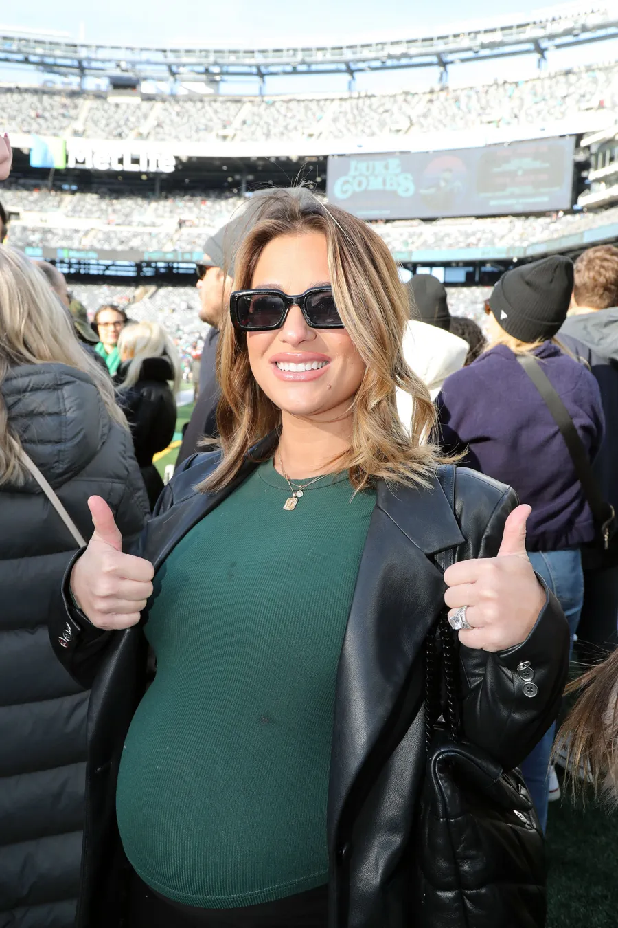 Jessie James Decker's Baby Bump Album