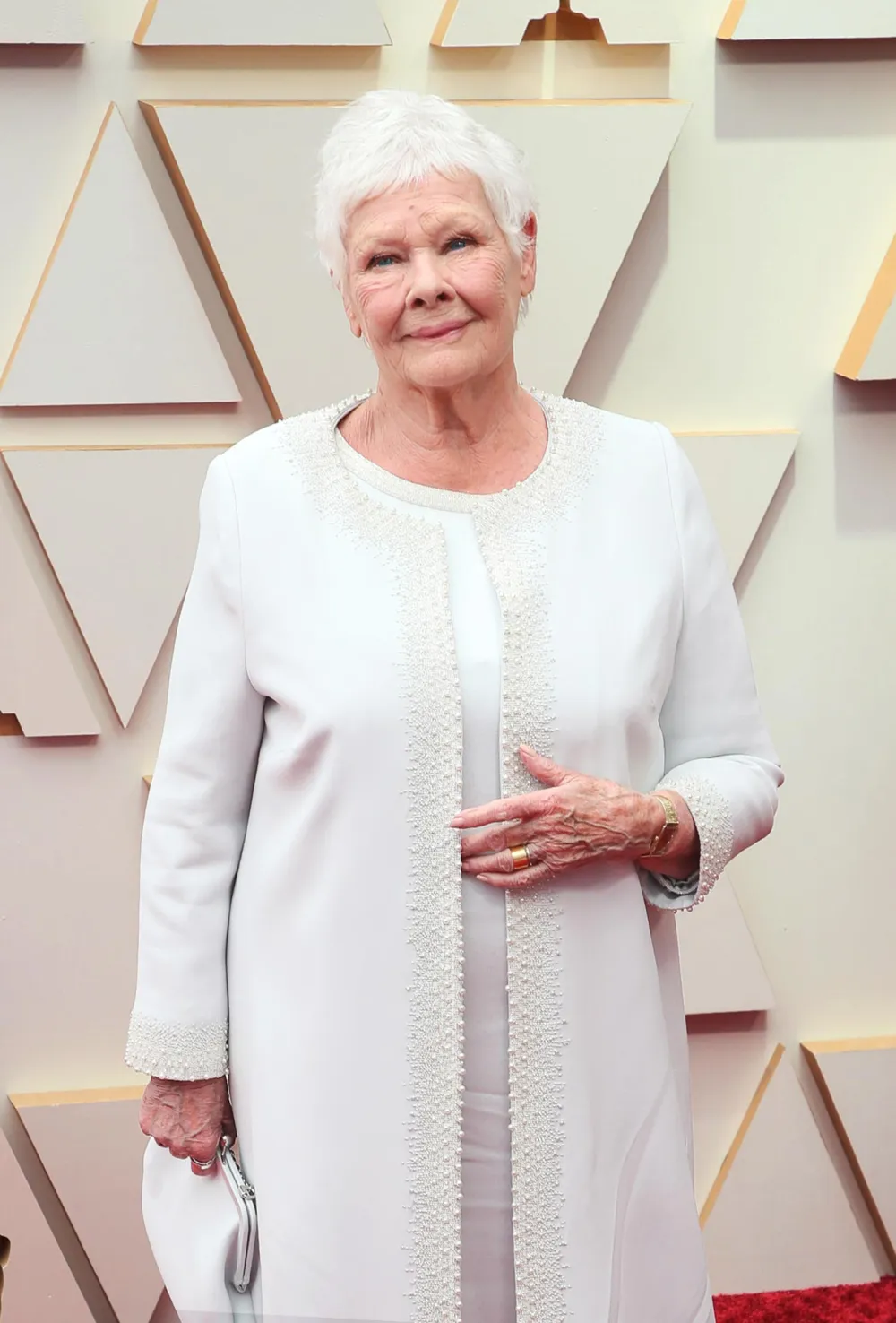 Judi Dench Confesses She Accidentally Made a Naked FaceTime Call I Don t Know How It Works 464