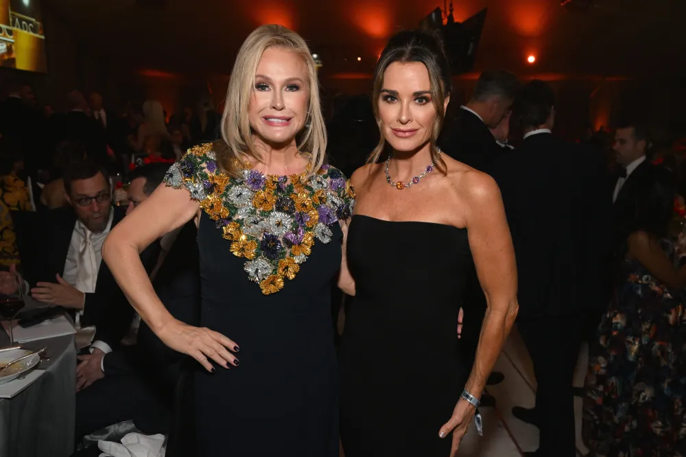 Kyle Richards Texted Mauricio Umansky About Kathy Hilton Comments