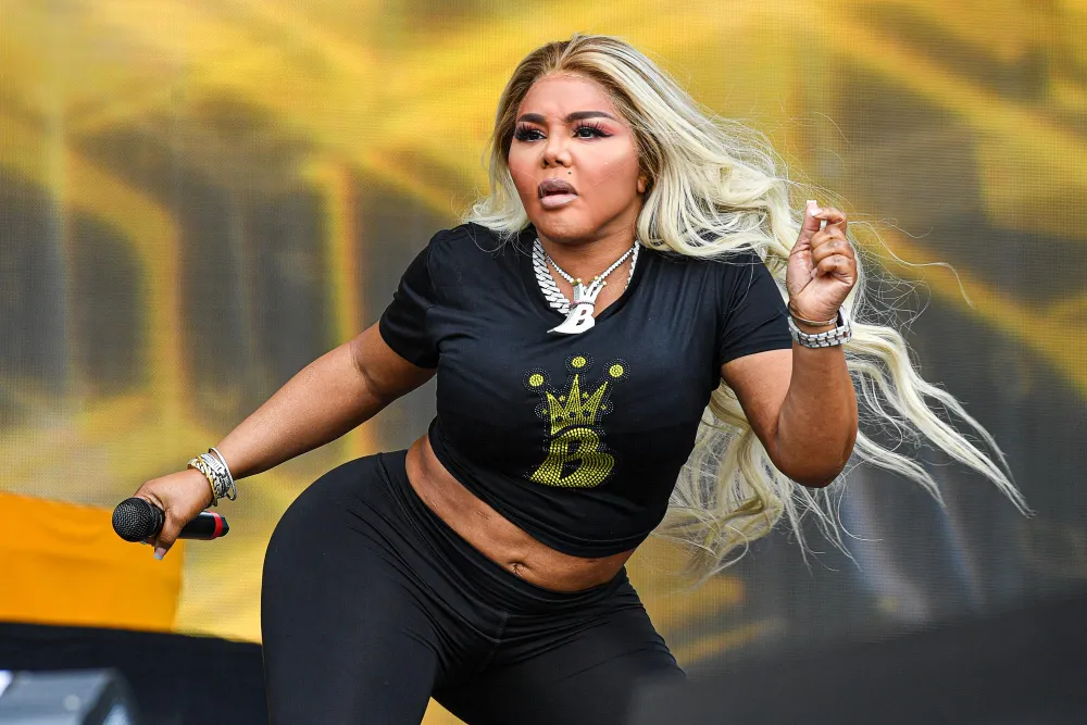 Lil Kim Makes The Bold Claim That Her Memoir Will Surpass The Bible In Sales It s Like Some Crazy S&mdash;t 504