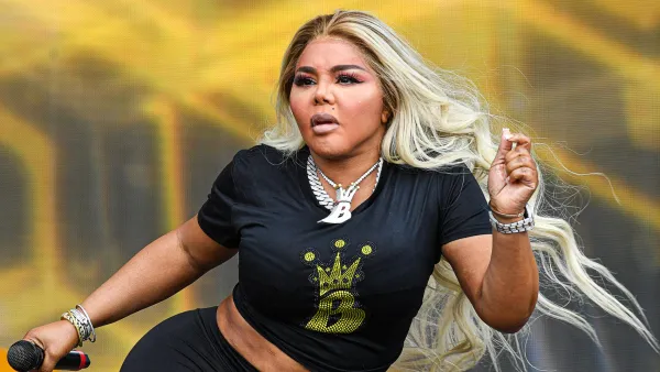 Lil Kim Makes The Bold Claim That Her Memoir Will Surpass The Bible In Sales It s Like Some Crazy S—t 504