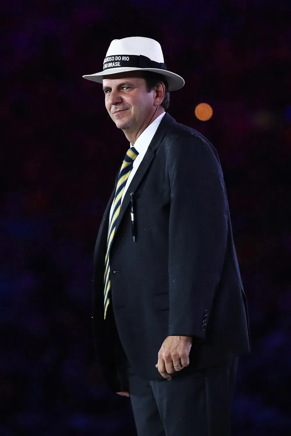 Mayor of Rio de Janeiro Eduardo Paes Wants Taylor Swift Shirt to Project on Jesus Christ Statue 014