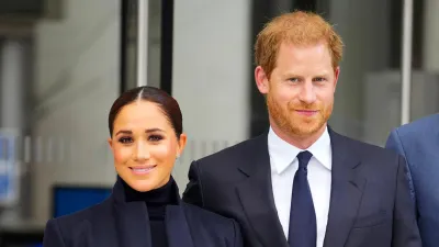 Meghan Markle Loves Trimming and Decorating Christmas Tree With Prince Harry and Their Kids 261