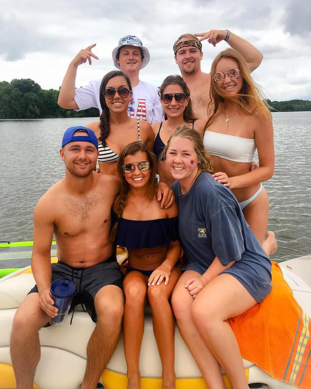 Philadelphia Eagles Kicker Jake Elliot and Wife Annie s Relationship Timeline From Middle School to Marriage 528