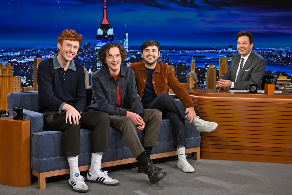 Please Dont Destroy Says Taylor Swift Was Immediately On Board