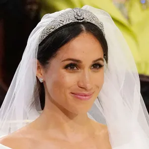 Promo Meghan Markle Wedding Dress Maker Recalls Very Private Design Process