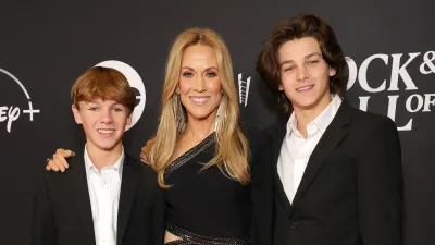 Sheryl Crow s Rare Photos With Sons Levi and Wyatt Family Photo Album 247