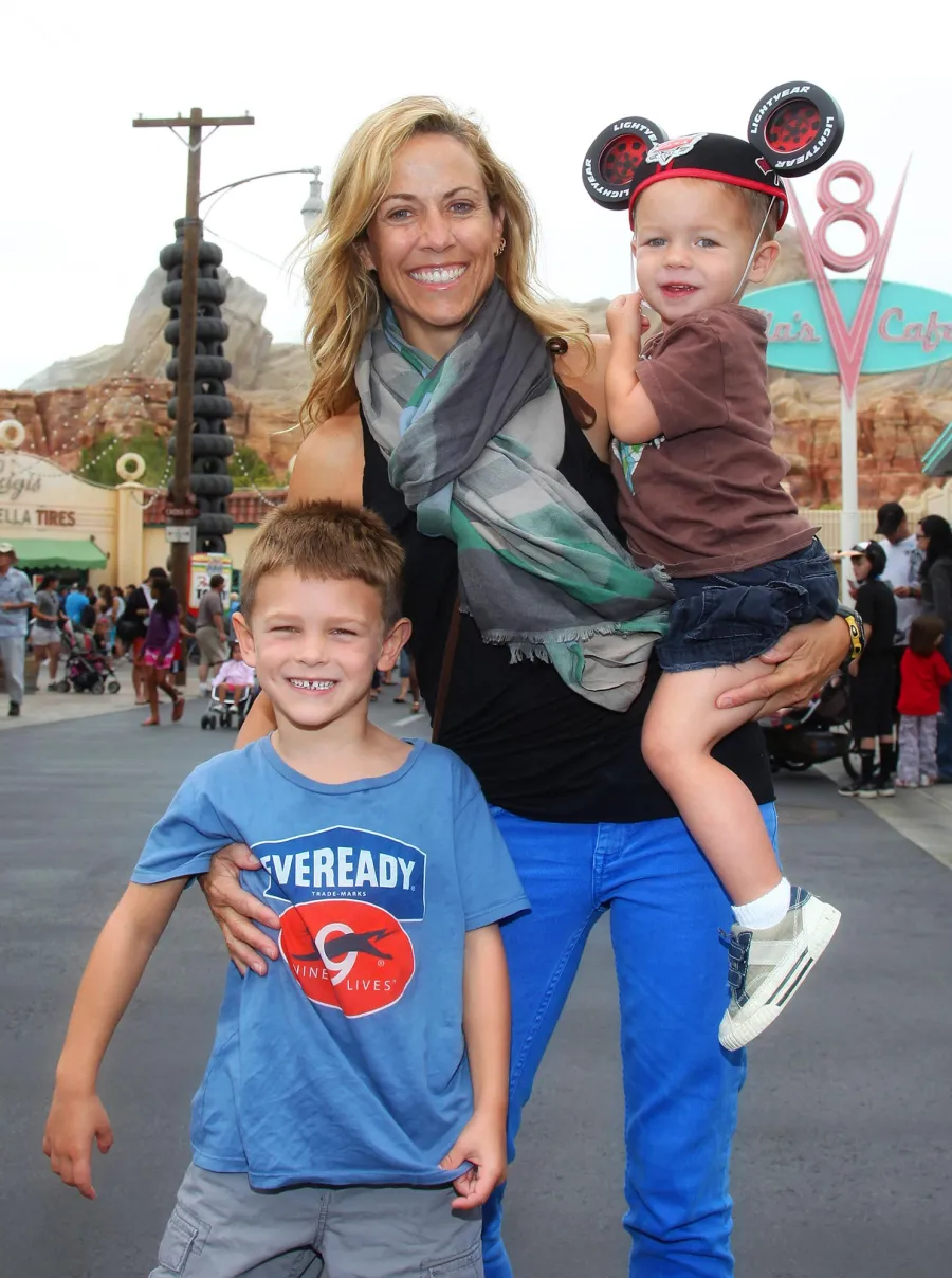 Sheryl Crow s Rare Photos With Sons Levi and Wyatt Family Photo Album 251