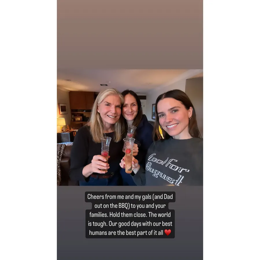 Sophia Bush Instagram Stars Celebrated Thanksgiving