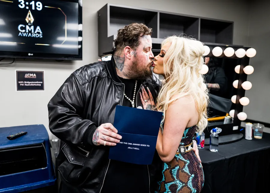 The Best Backstage Moments From the 2023 CMA Awards in Photos