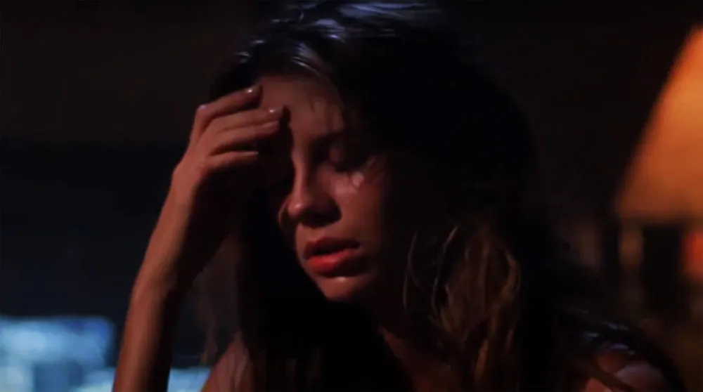 Welcome to the O.C Book s&nbsp; Biggest Bombshells Adam Brody s Disdain Mischa Barton s Exit More 533