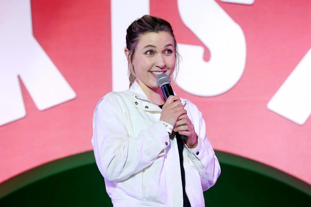 Who Is Taylor Tomlinson 5 Things About the New CBS Late Night Host 2