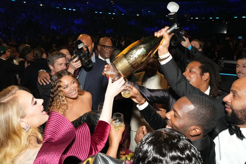 Adele Says She's Ready to Start Drinking Again Because It's &lsquo;Red Wine Weather&rsquo;