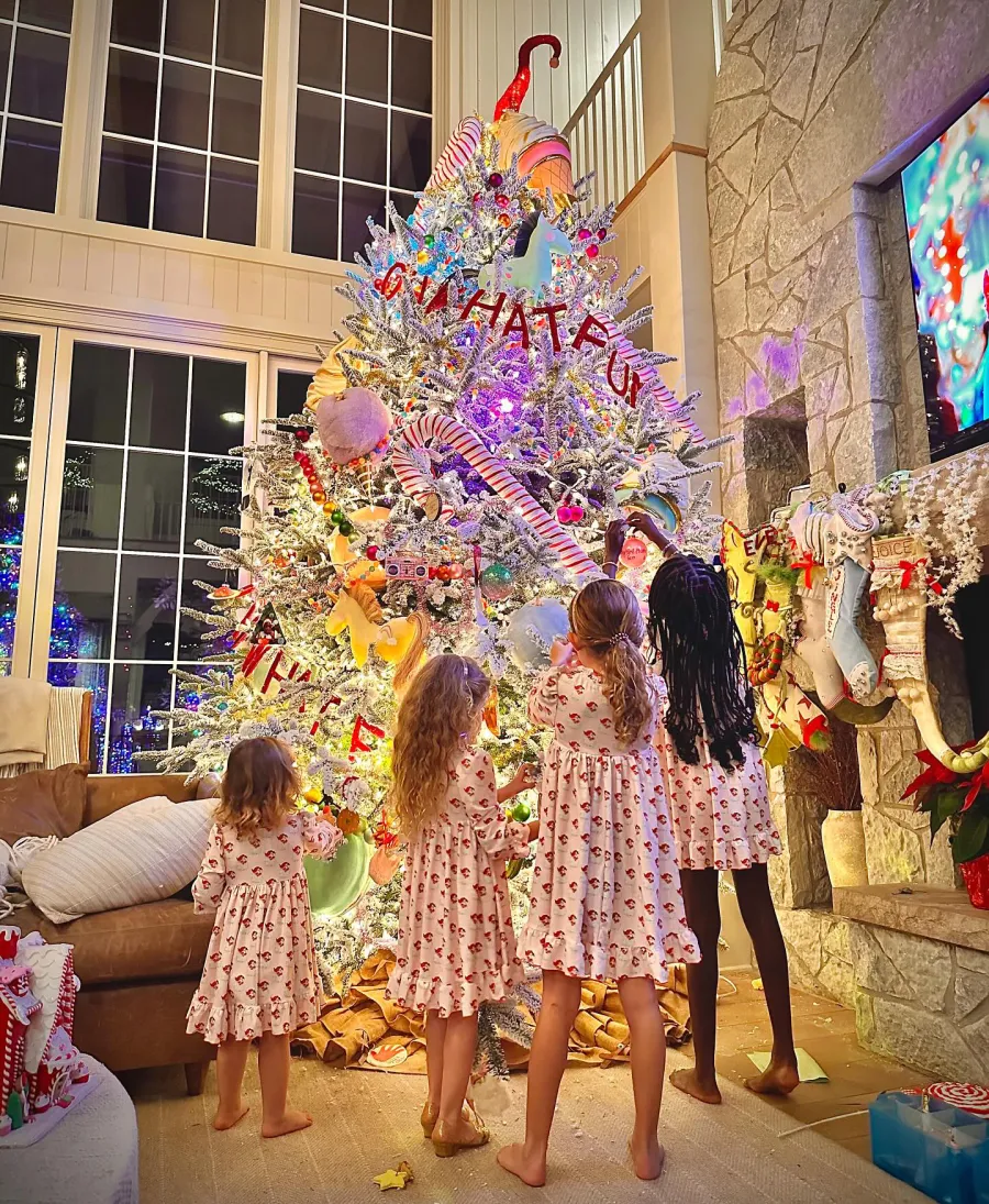 Celebrities Decorate for Christmas 2023 Thomas Rhett and Lauren Akins