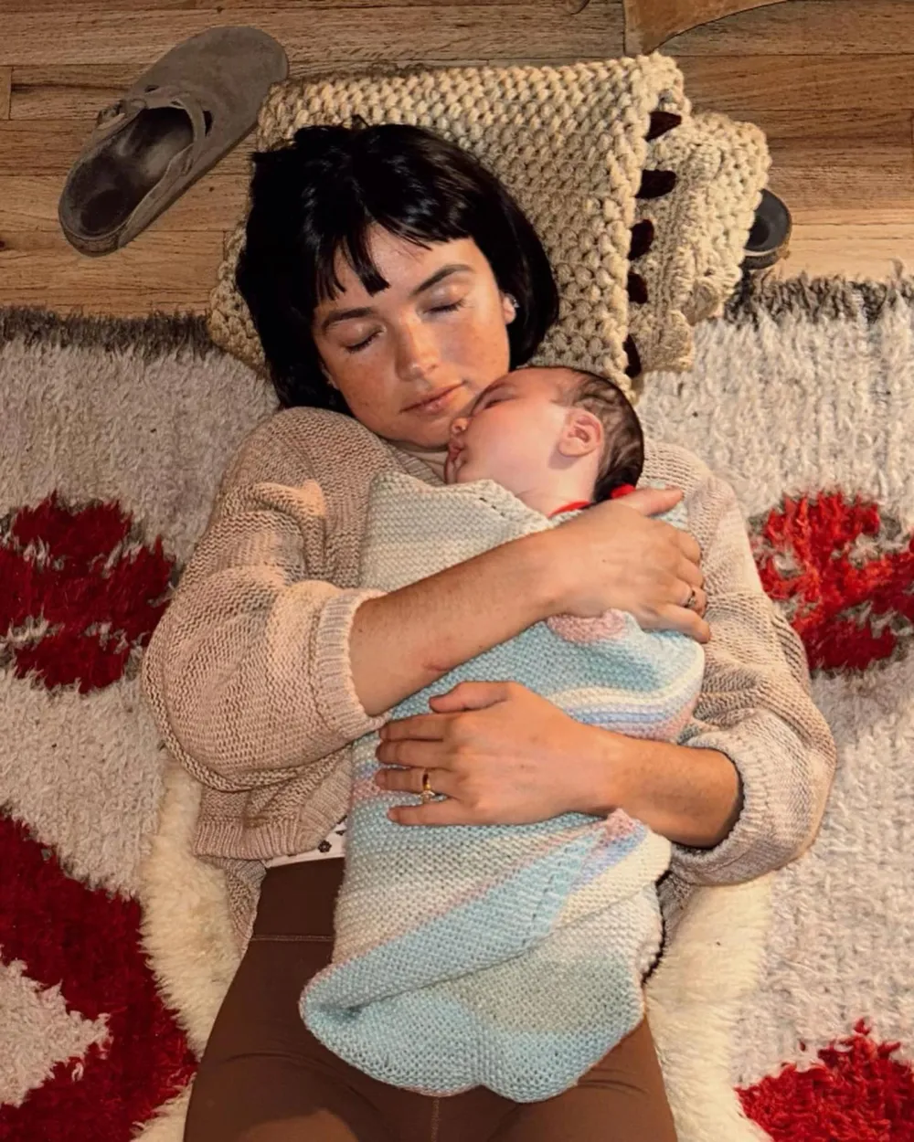 Bachelors Bekah Martinez Is Flabbergasted Her 9 Week Old Son Can Use a Potty It&rsquo;s Like He Knows