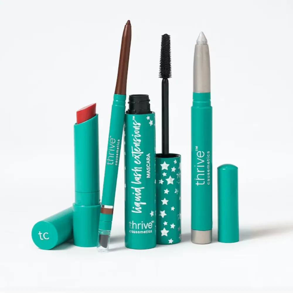 Thrive Cosmetics set