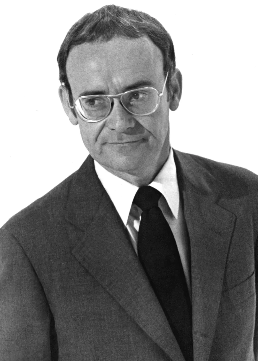 Buck Henry Every Celeb Who Has Joined SNL's Five-Timers Club Over the Years