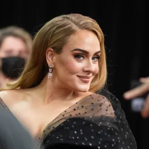 Adele Says Shes Thriving as a Parent Says Sons Friends Dont Give a Flying Fk About Her Fame