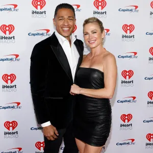 Amy Robach and T.J. Holmes Make Red Carpet Debut as a Couple at Jingle Ball Concert