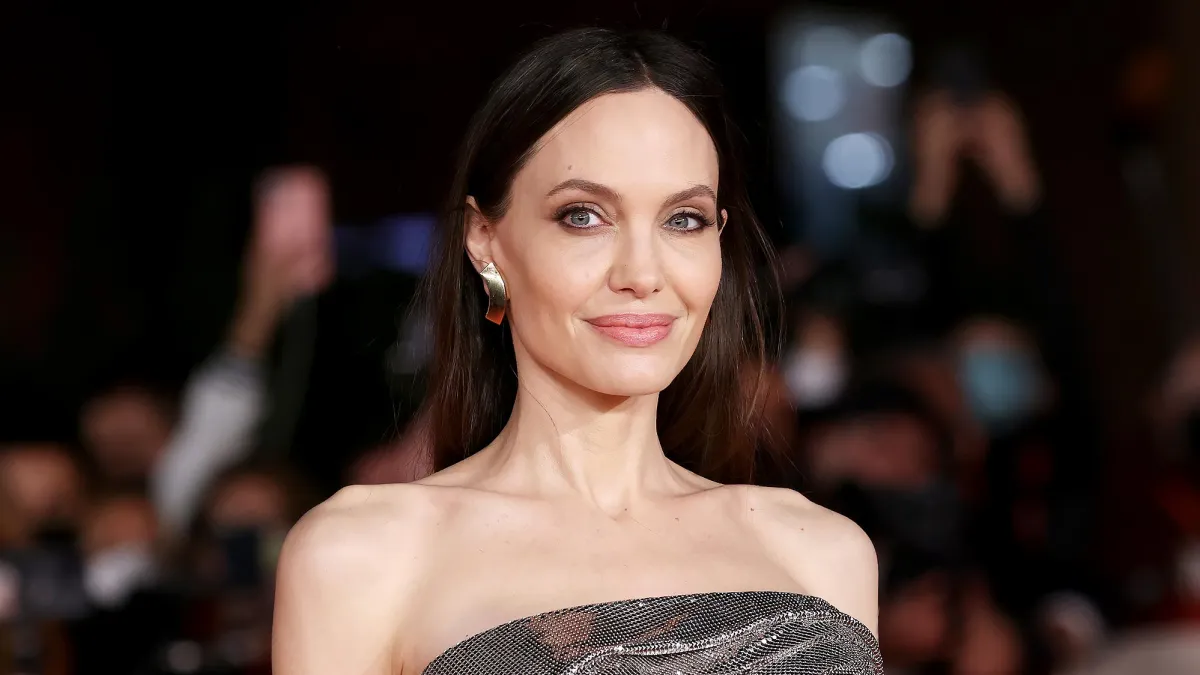 Angelina Jolie Says She Doesn't ‘Have a Social Life’ in Los Angeles, Calls Hollywood ‘Shallow’