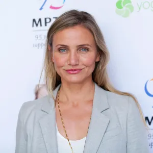 Cameron Diaz Wants to Normalize Married Couples Having Separate Bedrooms — Even Separate Houses 403