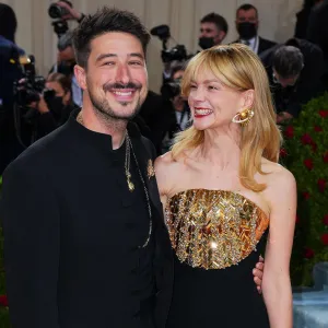 Carey Mulligan Didn t Think Marcus Mumford Was Boyfriend Material When They Met 532