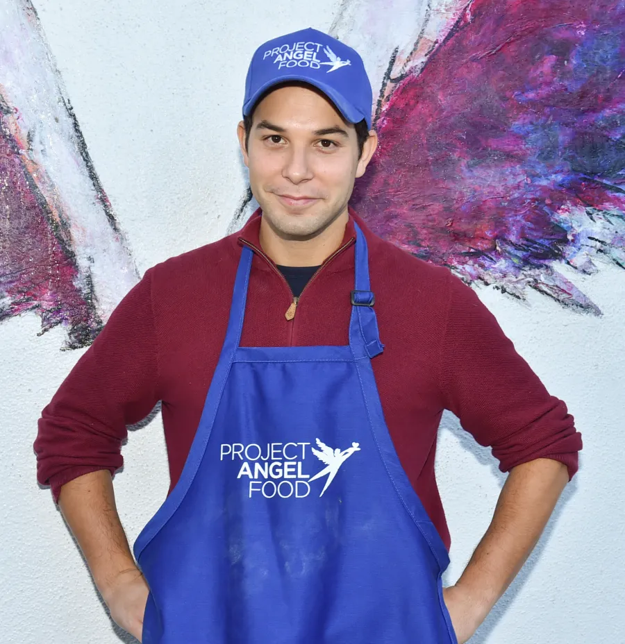 Celebrities Donating Their Time at Food Banks