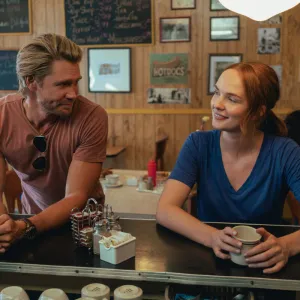 Chad Michael Murray an Morgan Kohan Sullivans Crossing TV Couples We Need Together in 2024