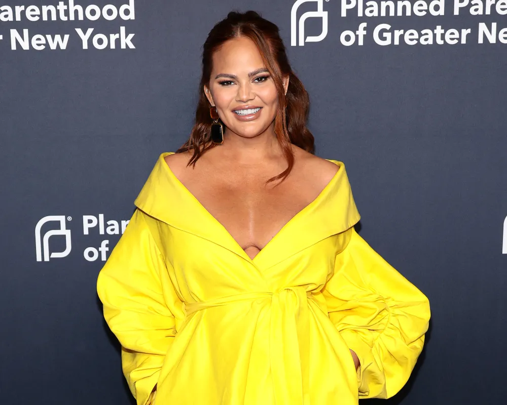 Chrissy Teigen Wrote a Message to Herself Joking She &lsquo;Cannot Have a 5th&rsquo; Child