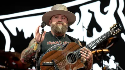 Country Star Zac Brown and Wife Kelly Yazdi Split Are in The Process of Divorce After 4 Months