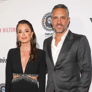 Feature Kyle Richards Plans to Spend Christmas With Maurico Umansky and Their Kids