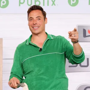Food Networks Jeff Mauro Shares Which Trendy Food Items You Should Dish and Ditch 567