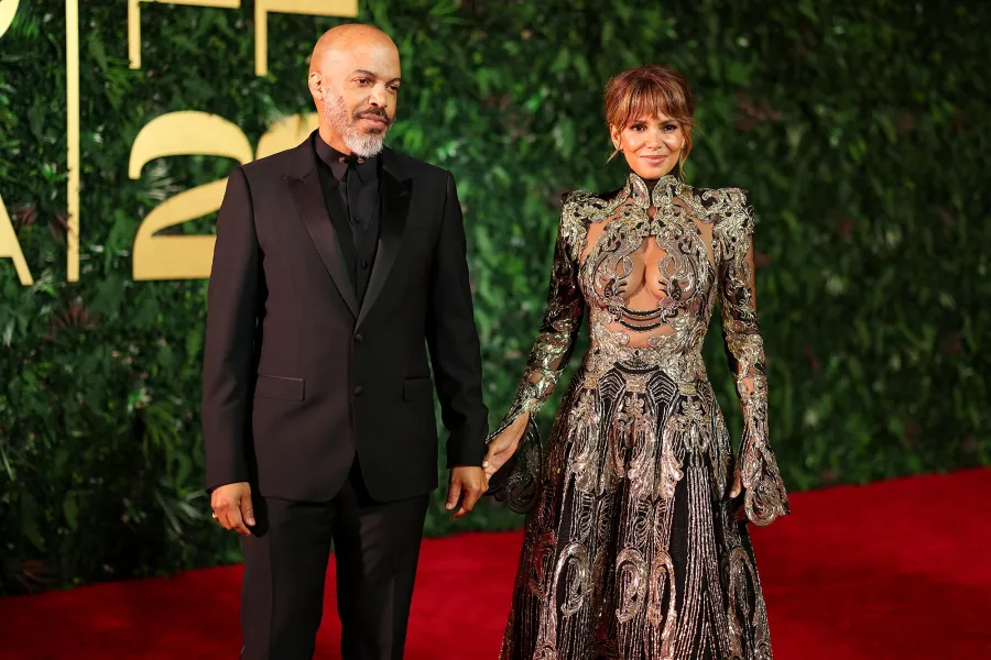 Halle Berry and Boyfriend Van Hunt Hold Hands During Red Carpet Date Night