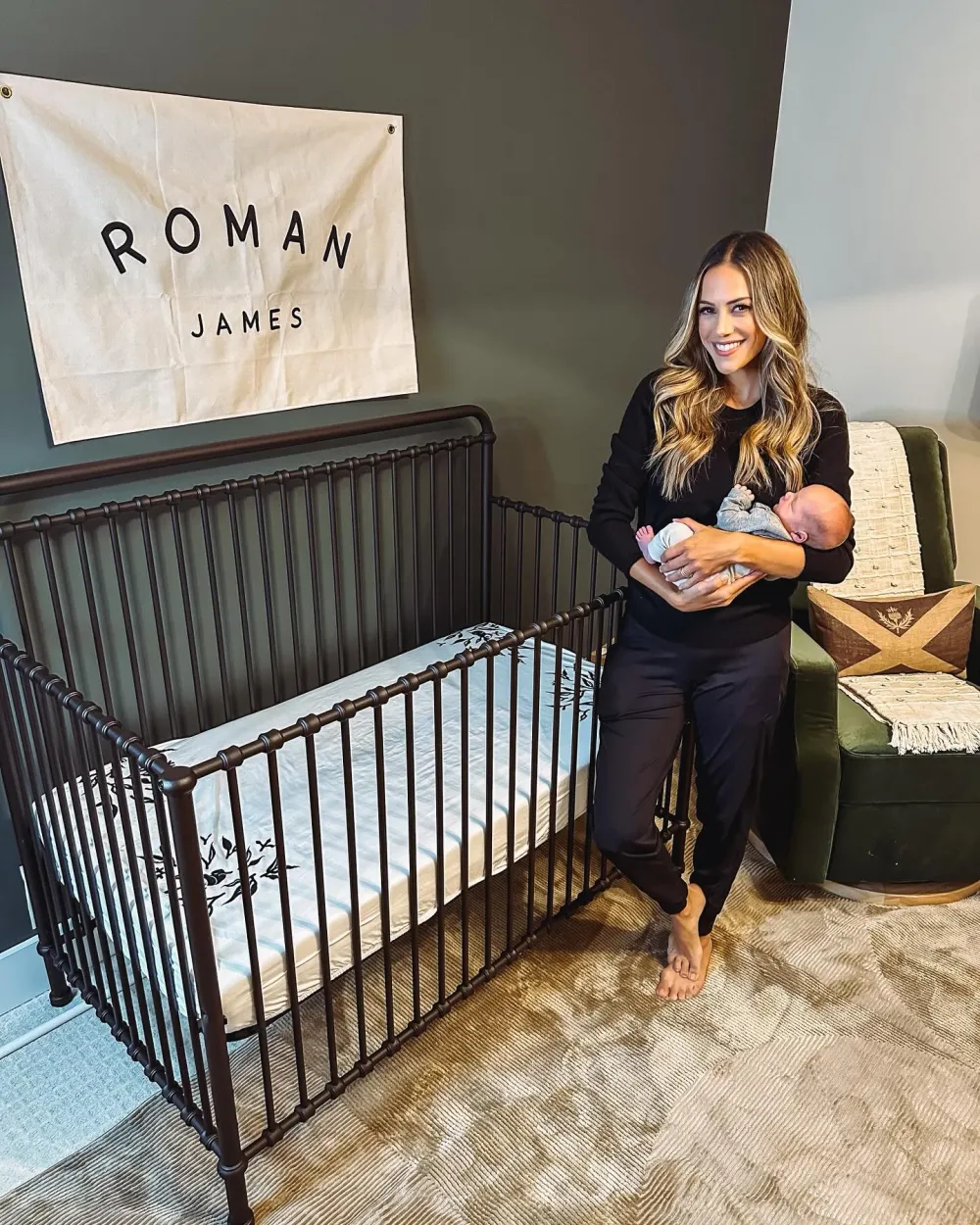 Jana Kramer Has No Shame About Not Breast Feeding Son Roman