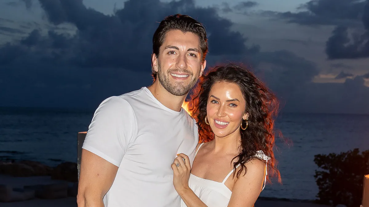 Jason Tartick Cries Over Kaitlyn Bristowe Break Up With Chris Harrison 2
