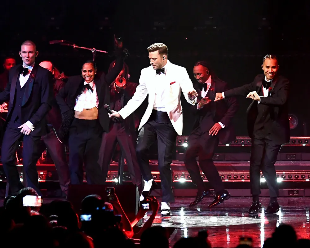 Justin Timberlake Alludes to 'No Disrespect&rsquo; for Britney Spears Before &lsquo;Cry Me a River&rsquo; Performance