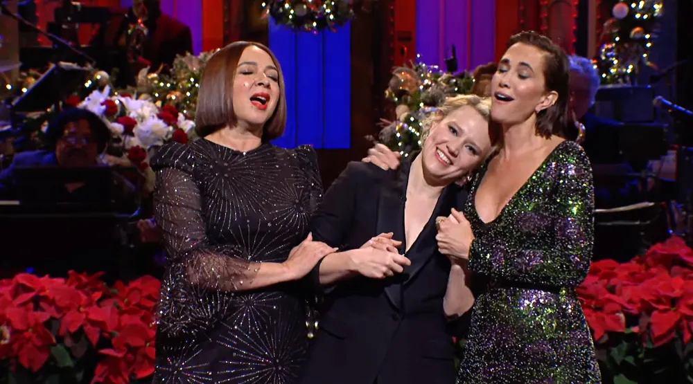 Kate McKinnon Runs Into &lsquo;Old Friends&rsquo; Kristen Wiig and Maya Rudolph During &lsquo;SNL&rsquo; Hosting Debut