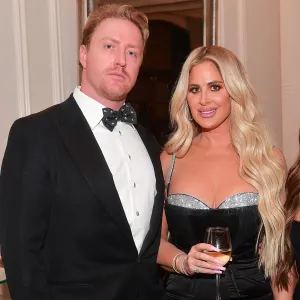 Kim Zolciak and Kroy Biermann Ordered to Complete Divorce Mediation by End of January 092