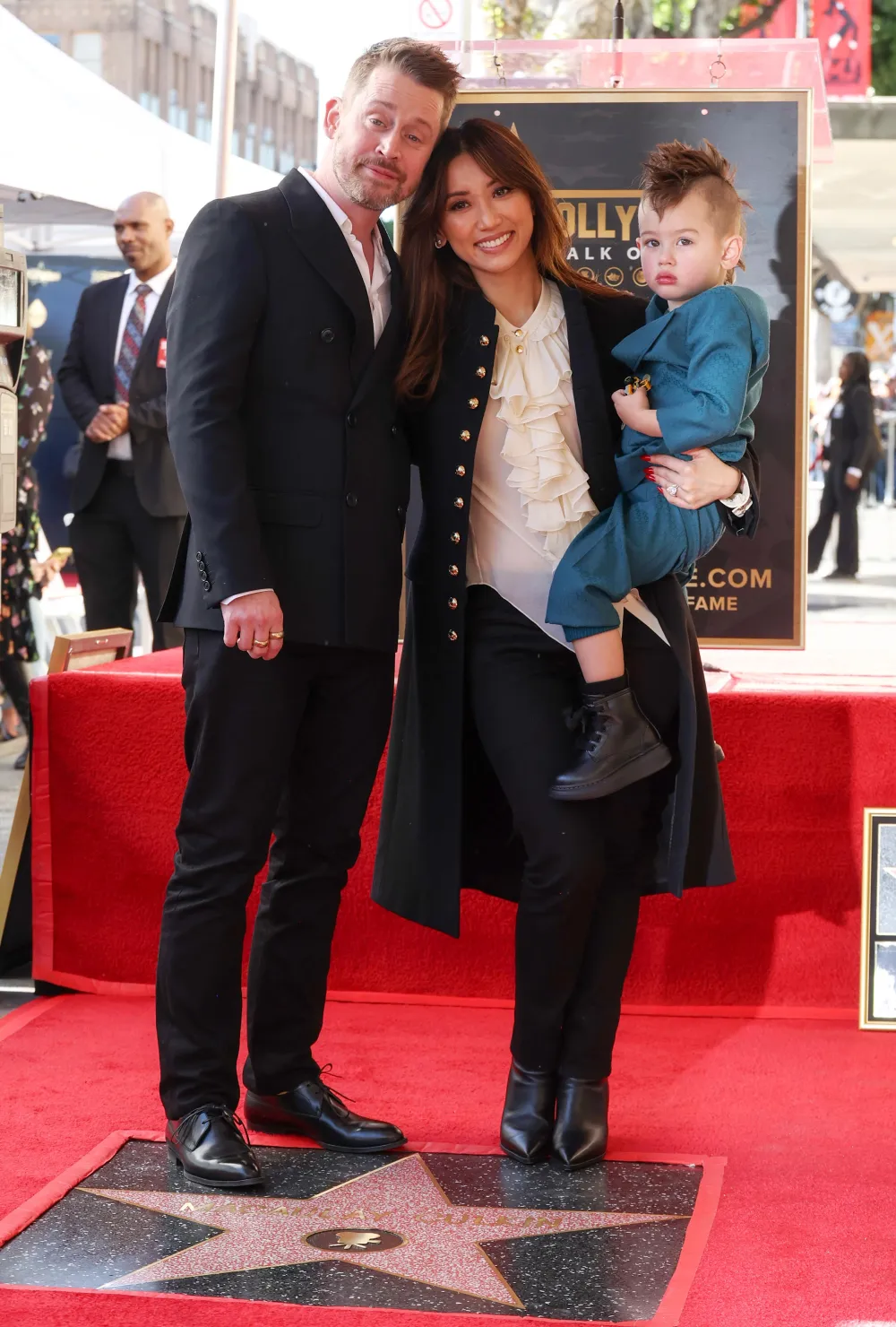 Macaulay Culkin Cries Over Fiancee Brenda Song 2 Sons During Hollywood Walk of Fame Ceremonyin Season 6 766