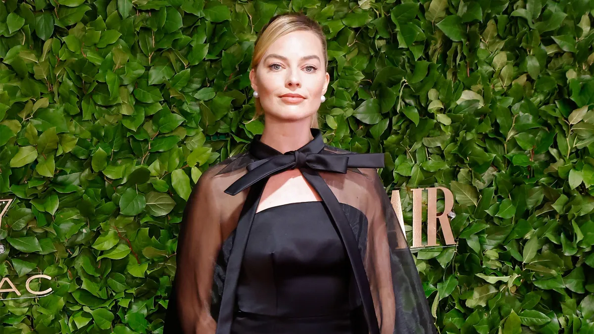 Margot Robbie LBD