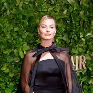Margot Robbie LBD