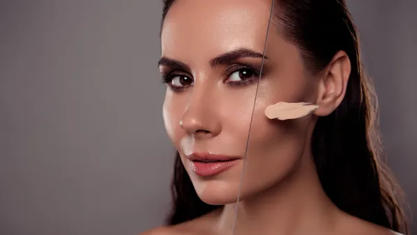 Photo portrait of girl glass creamy tonal cream spa salon isolated on dark gray color background