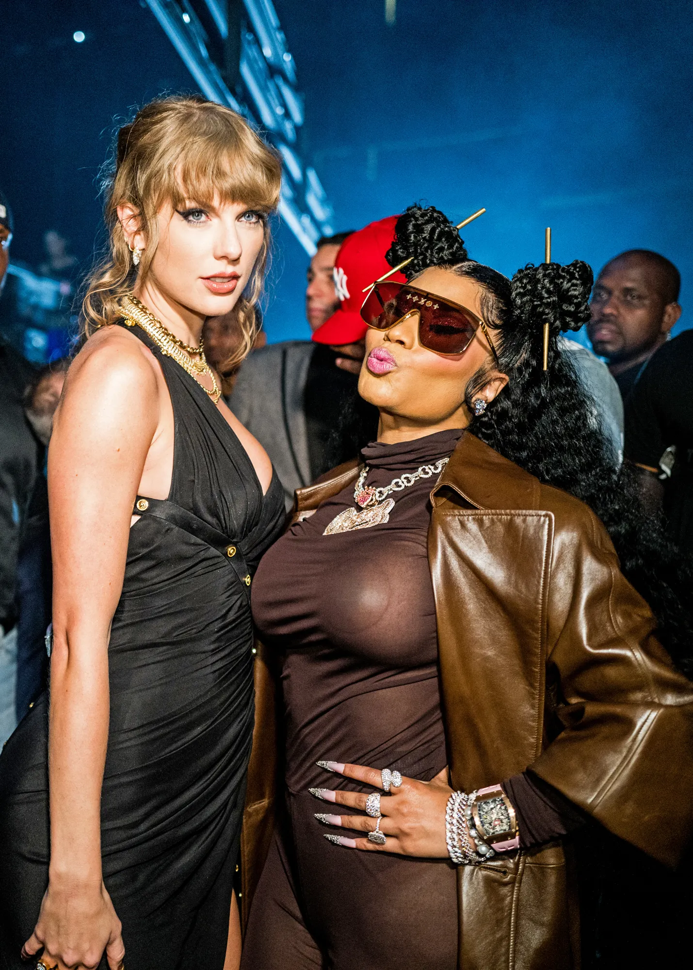 Nicki Minaj Says She Would Record with Taylor Swift