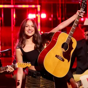Olivia Rodrigo Says She s Grown Out of Some of Her Sour Songs — Is Drivers License 1 of Them? 181
