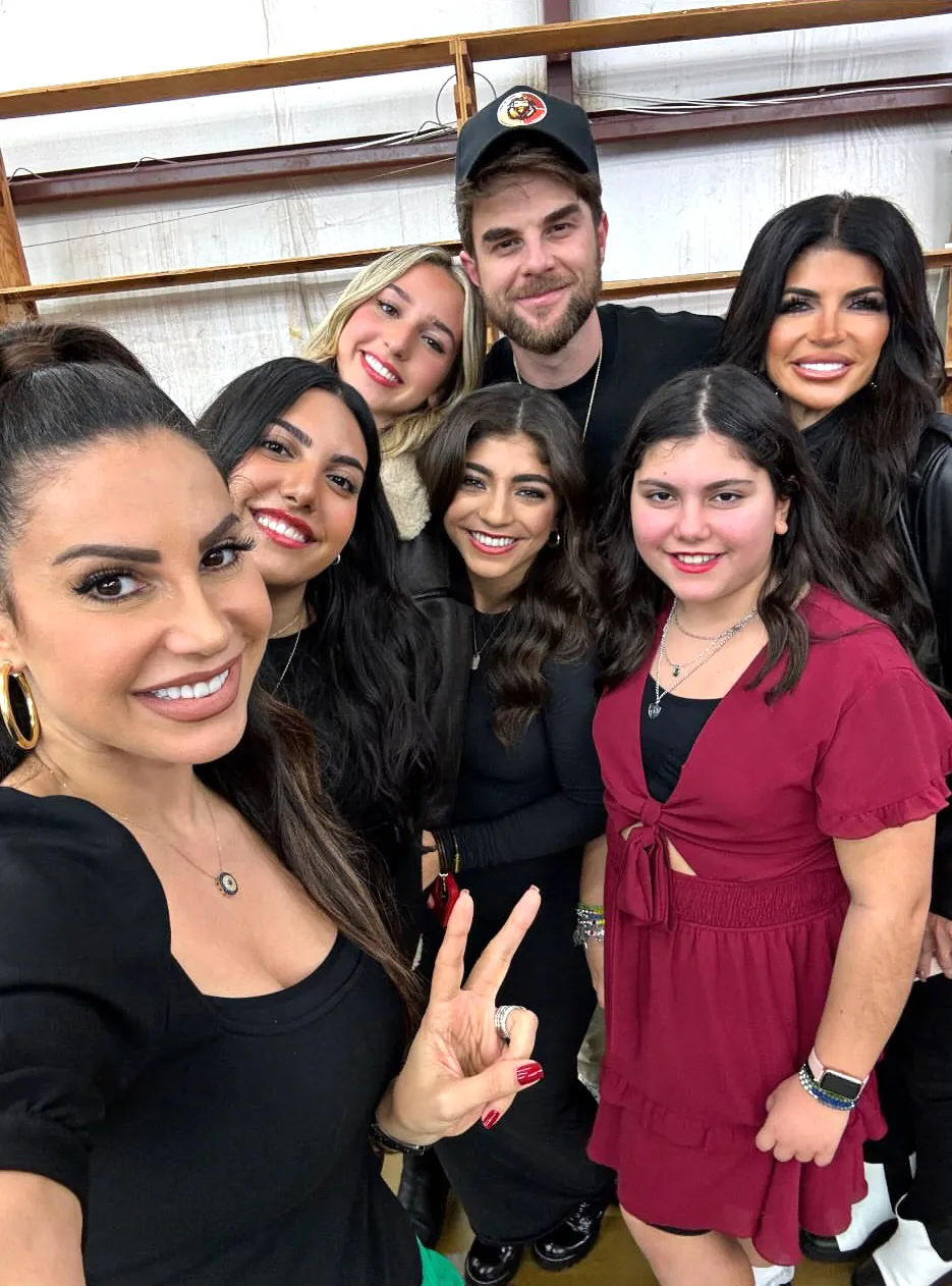 RHONJ's Teresa Giudice and Jennifer Aydin Attend &lsquo;Vampire Diaries&rsquo; Convention With Daughters