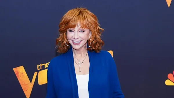 Reba McEntire Denies Wedding Planning After Sporting a Ring on The Voice Red Carpet I Just Found It 821